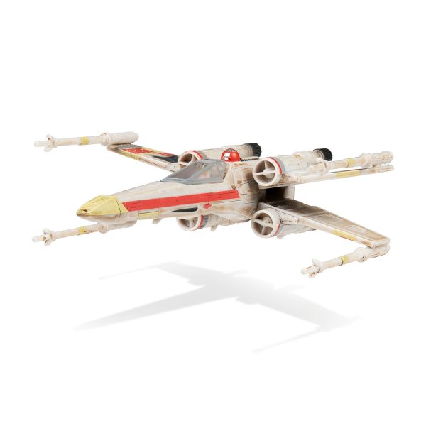 StarWars-WedgeAntilles_sXWing-5_Vehicle_FigureAssortment-SWJ0092-OP-Flying3QTRL-lpr